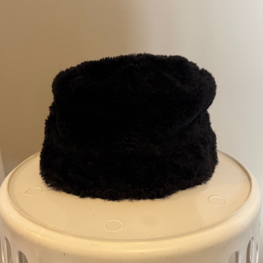Gymboree fuzzy winter hat